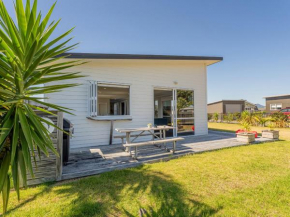 Coastal Calm - Matarangi Holiday Home